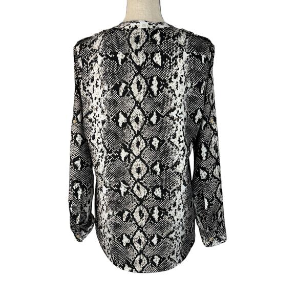 Calvin Klein Medium Top Button-Up Snake Print Long Sleeve Pockets V-Neck Black - Picture 7 of 11